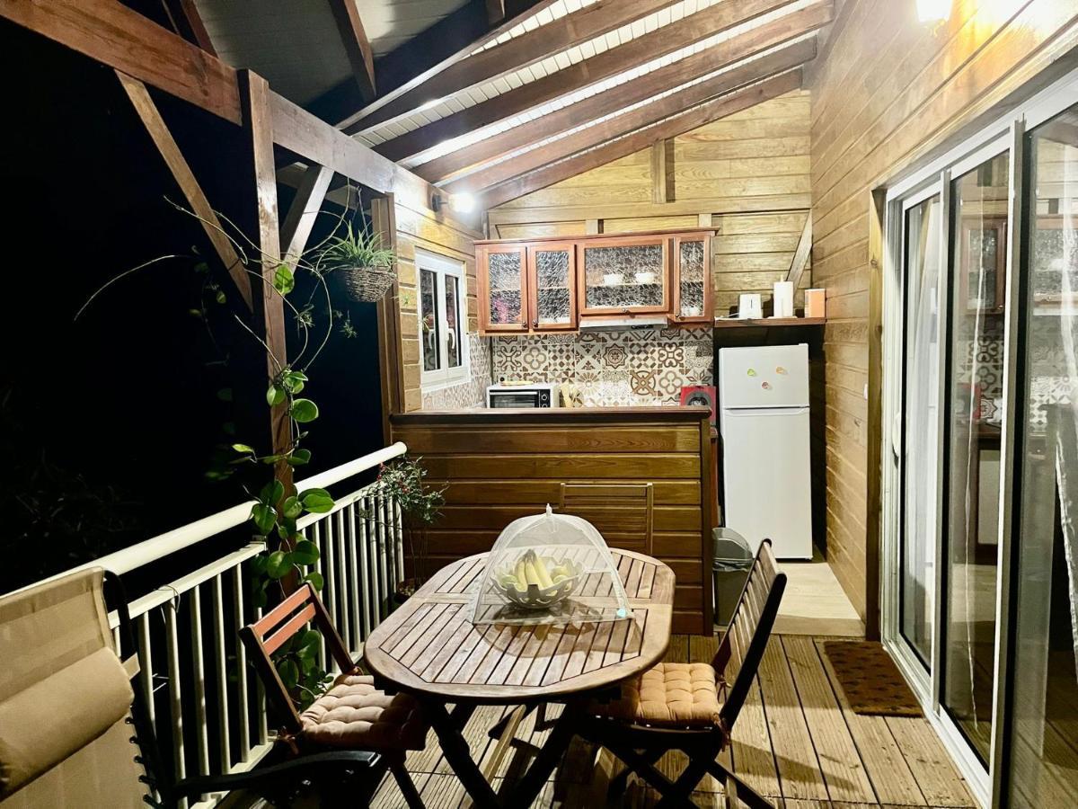 Mahogany Lodge - Oasis Cosy Rivière-Pilote Extérieur photo