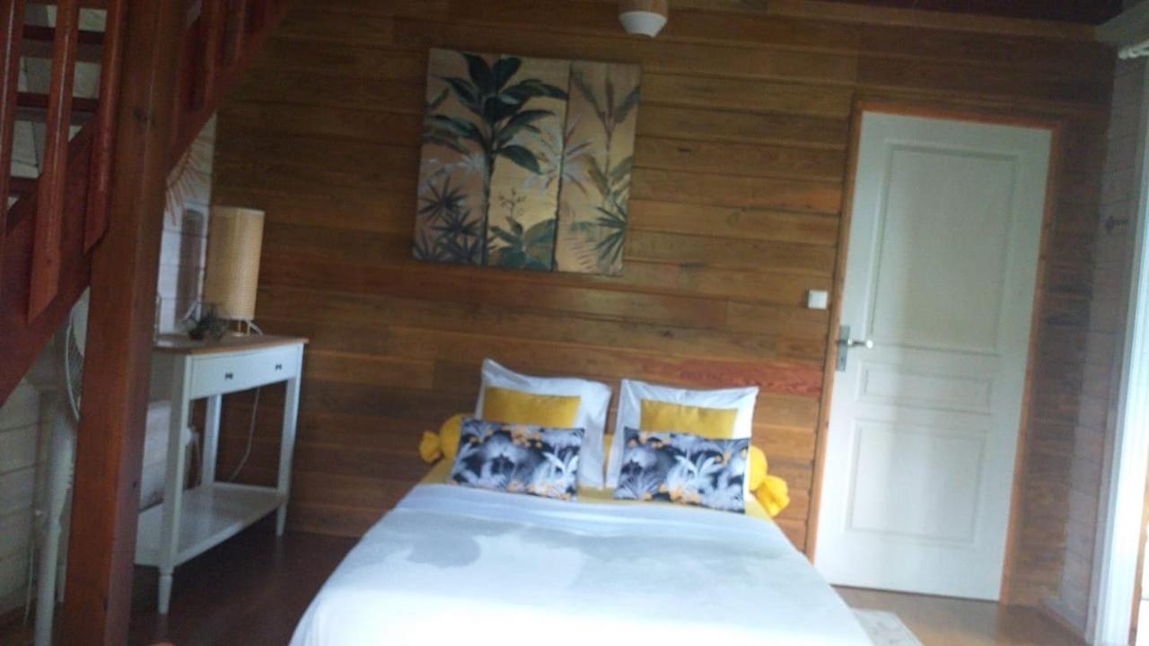 Mahogany Lodge - Oasis Cosy Rivière-Pilote Extérieur photo
